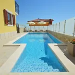 Apartament Elia *