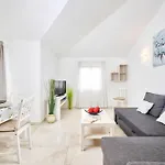 Elia Apartament