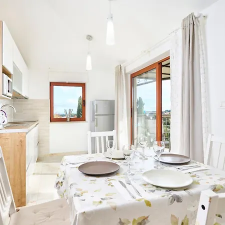 Apartamento Elia *