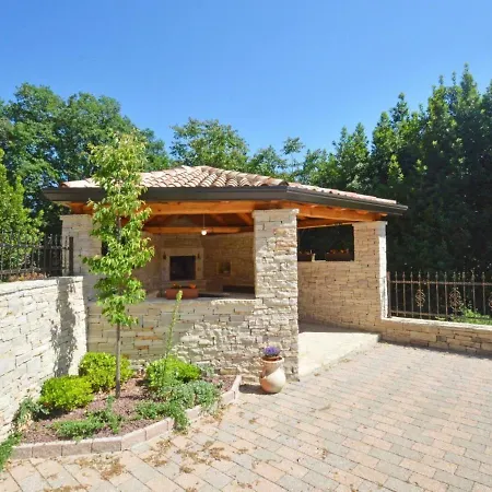 Elia Apartamento *