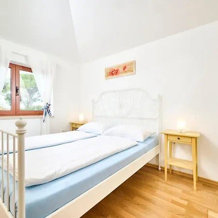 Apartment Elia *